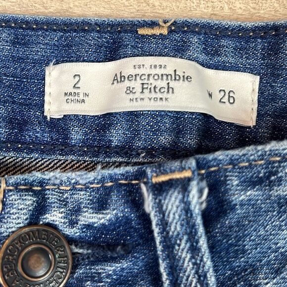 Abercrombie & Fitch Blue Jean Shorts Distressed Style size 2 / 26 - Picture 3 of 6
